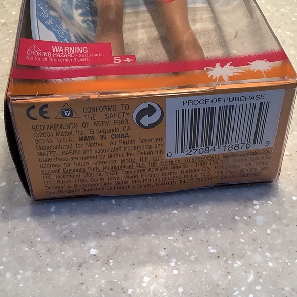 2004 Mattel Barbie Cali Girl Scented in Blue White and Surfboard Collectible NEW - Picture 9 of 9